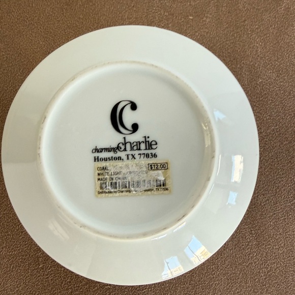 CHARMING CHARLIE “Queen” Jewelry Holder - Picture 8 of 8